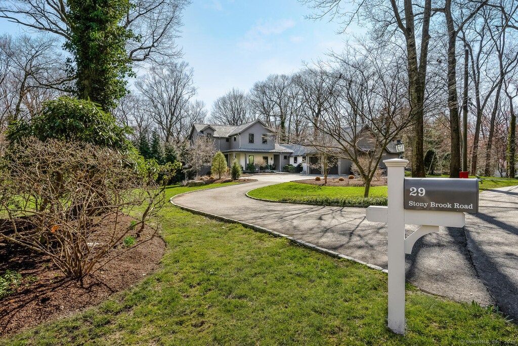 29 Stony Brook Rd, Darien, CT 06820 - exterior space featuring curved driveway