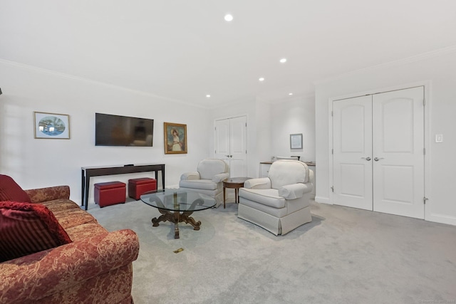 living room featuring recessed lighting, baseboards, crown molding, and light colored carpet