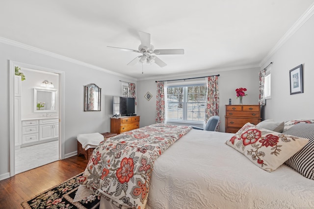 bedroom with baseboards, light wood finished floors, a ceiling fan, and crown molding