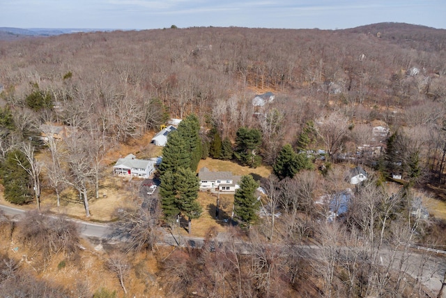 bird's eye view with a view of trees