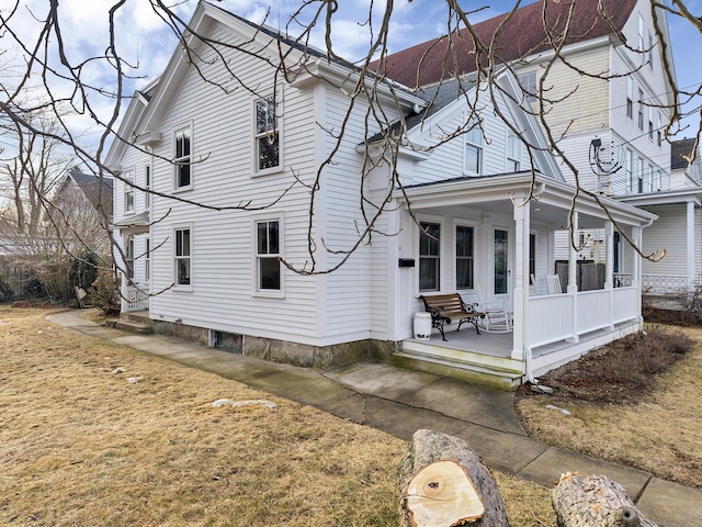 11 Pearl St, Groton, CT 06340 - exterior space with a porch