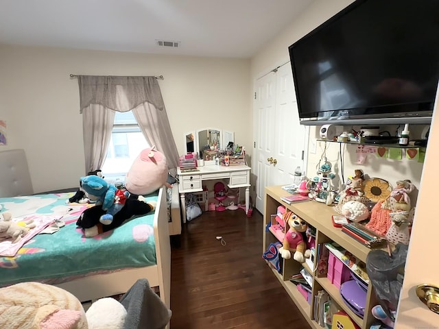 18 Soundview Ave, Norwalk, CT 06854 - bedroom featuring dark wood-type flooring and visible vents