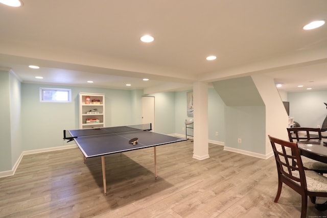 rec room with recessed lighting, light wood-style flooring, and baseboards