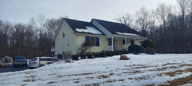 view of front facade featuring a porch