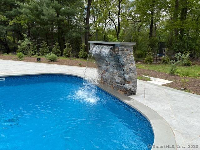25 Cogswell Ln, Stamford, CT 06902 - photo 4