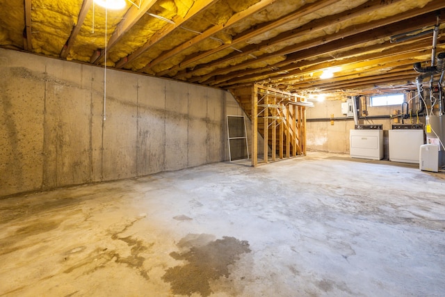 basement featuring washer and dryer