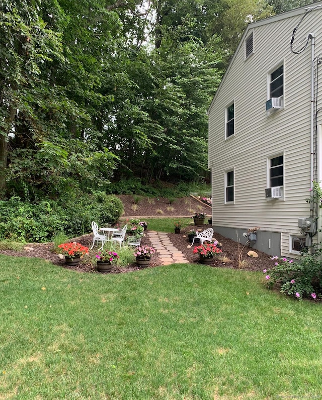 view of yard featuring cooling unit