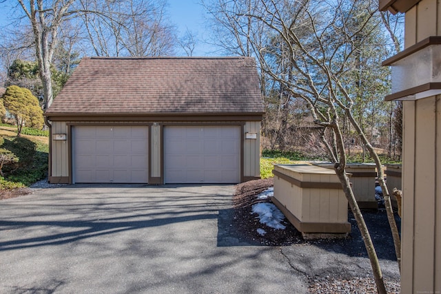 view of detached garage