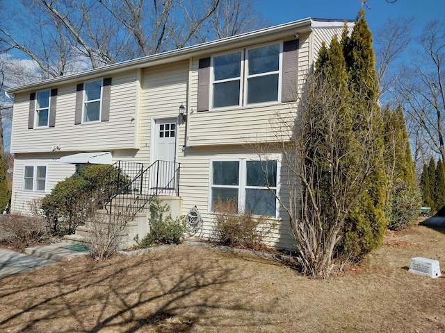 view of split foyer home