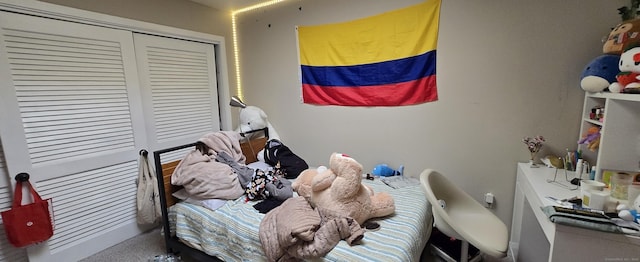 bedroom featuring a closet