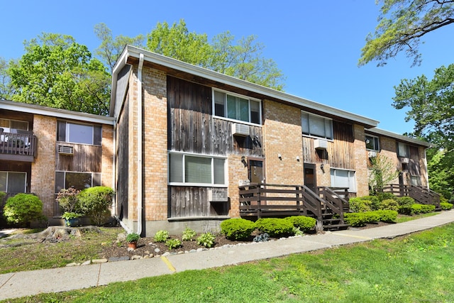 333 Vincellette St Unit 16, Bridgeport, CT 06606 - view of building exterior