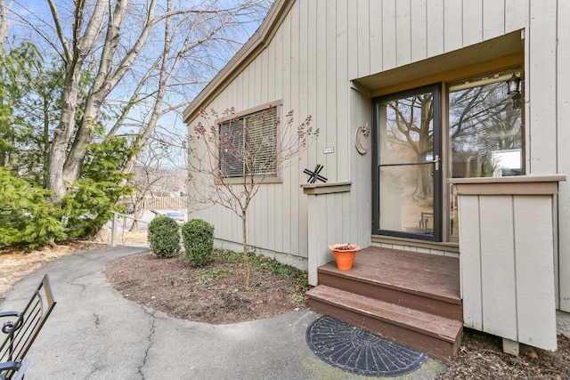 view of entrance to property