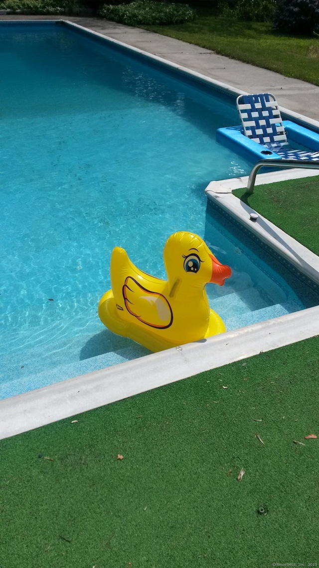 view of outdoor pool