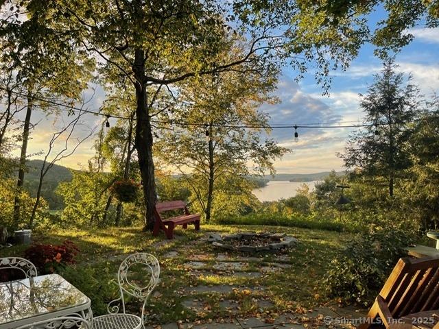 view of yard at dusk