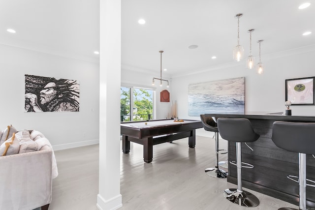 game room with recessed lighting, light wood-style flooring, ornamental molding, and billiards