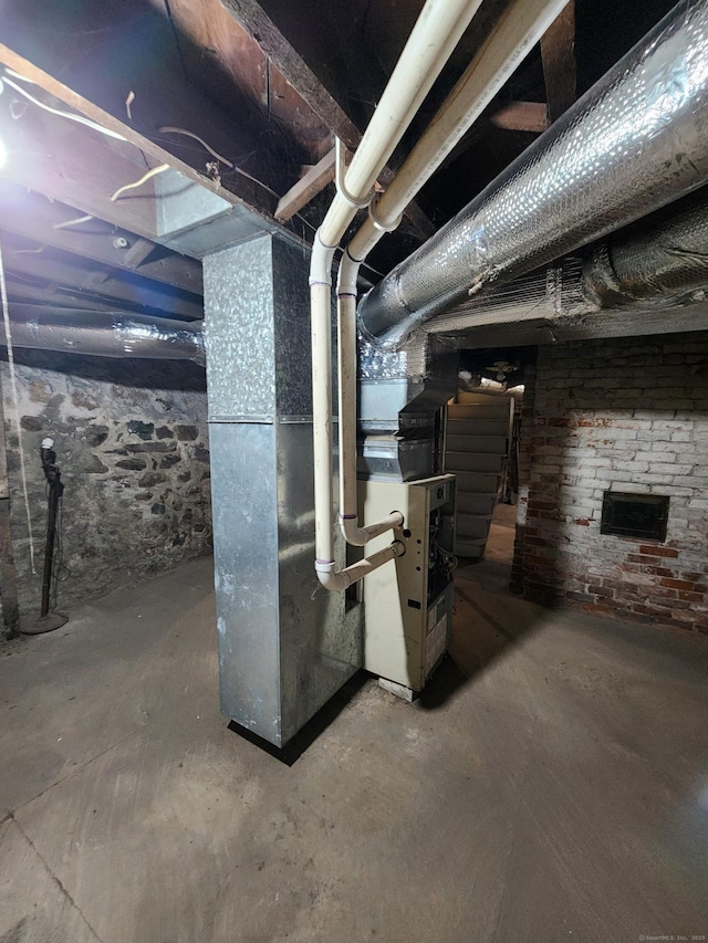 view of unfinished basement