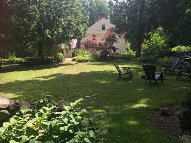 579 Taugwonk Rd, Stonington, CT 06378 - view of green lawn