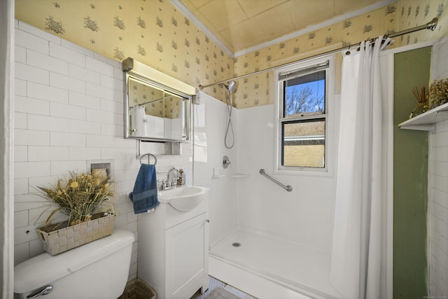 full bath with wallpapered walls, toilet, curtained shower, crown molding, and vanity