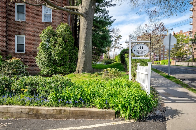 70 Strawberry Hill Ave Apt 3-3B, Stamford, CT 06902 - exterior view of brick siding