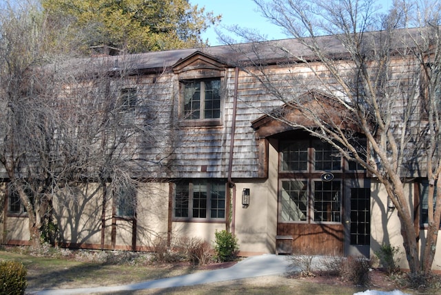 view of front of home with stucco siding