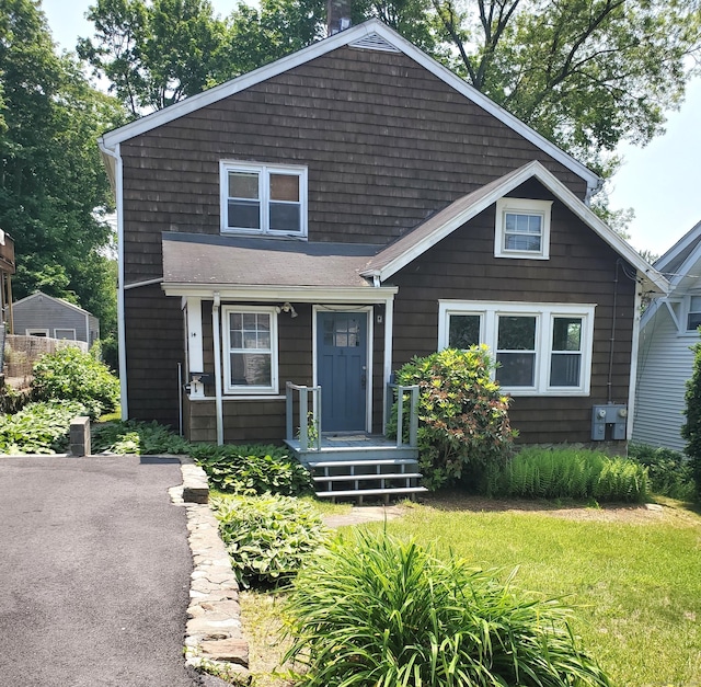 14 Sycamore St, Norwalk, CT 06855 - view of front facade