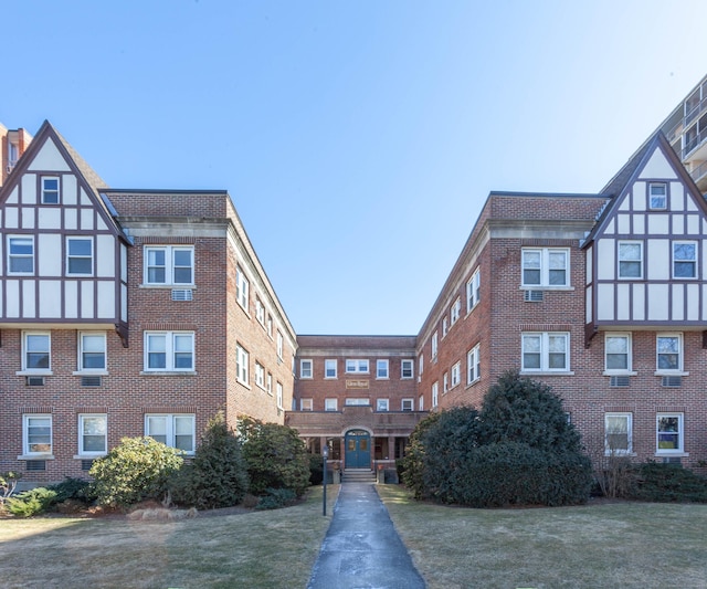 view of building exterior