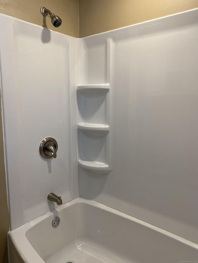 bathroom featuring shower / tub combination