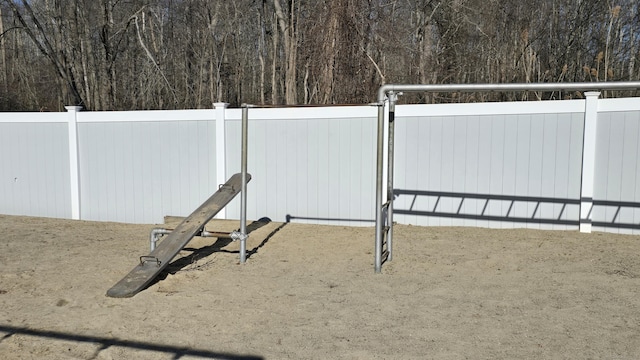 view of yard featuring fence