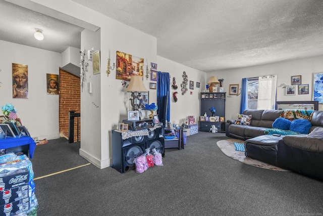 carpeted living room with a textured ceiling and baseboards