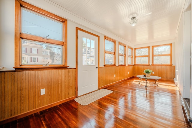 view of unfurnished sunroom