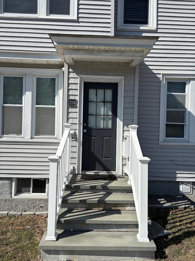 view of property entrance