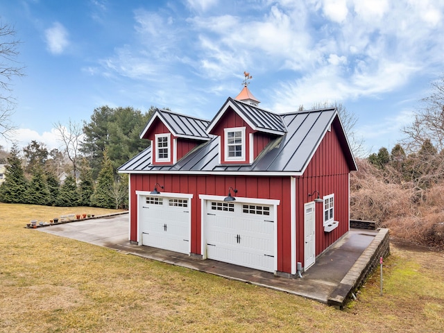 garage featuring a garage