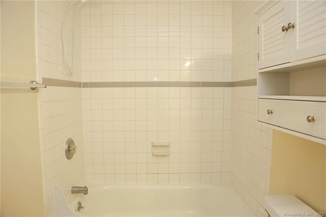 17 Fordyce Ct Apt 2, New Milford, CT 06776 - bathroom featuring shower / bathtub combination and toilet