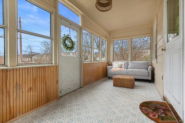 view of sunroom / solarium