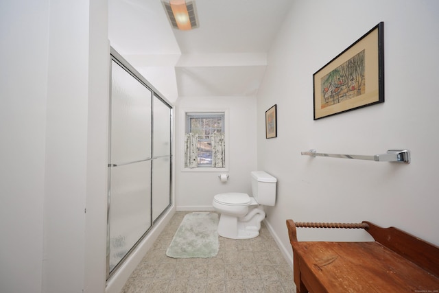 full bathroom with visible vents, baseboards, toilet, and a shower stall