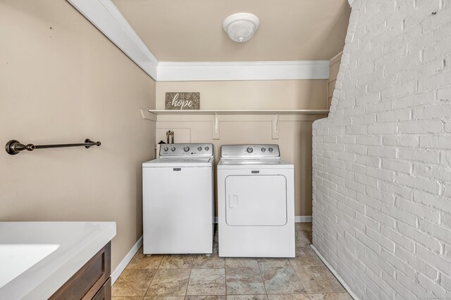 390 Dexter Dr, Bridgeport, CT 06606 - photo 8