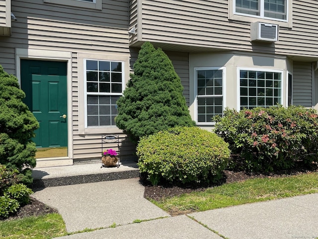 68 Glen Ridge Ct Unit 68, New Milford, CT 06776 - photo 2
