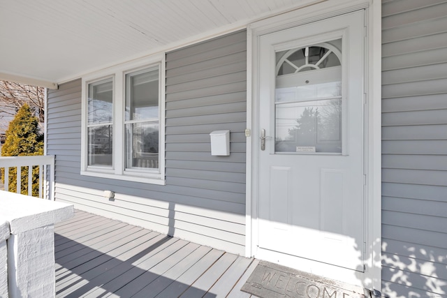 property entrance with a porch