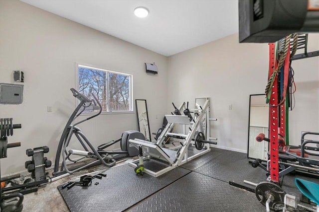 workout area with baseboards