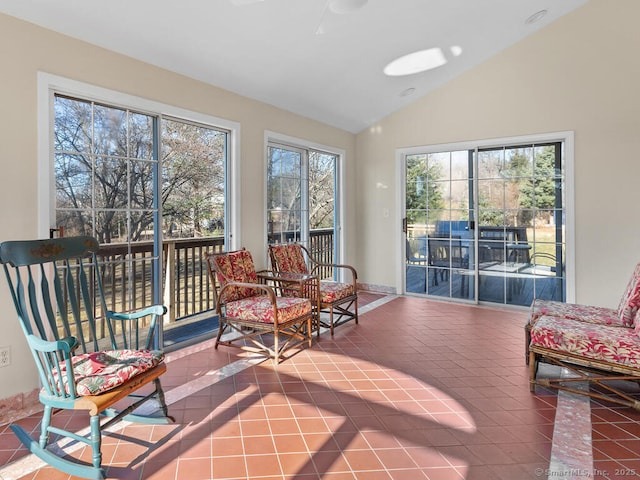 sunroom with lofted ceiling