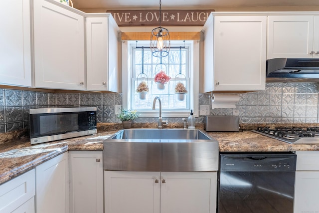 kitchen featuring a sink, white cabinetry, under cabinet range hood, and stainless steel appliances