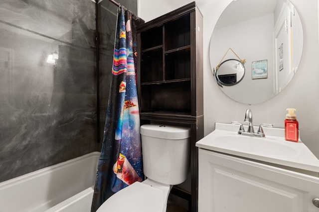 bathroom with shower / bath combo with shower curtain, toilet, and vanity