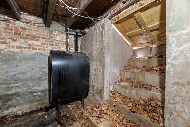 room details featuring heating fuel