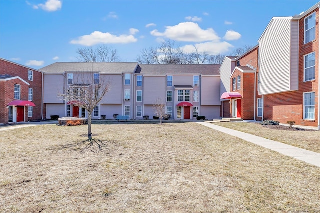 view of front of house with a front yard