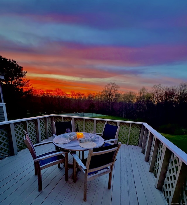deck featuring outdoor dining space