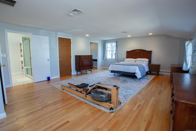 bedroom featuring light wood-style flooring, recessed lighting, visible vents, and baseboards