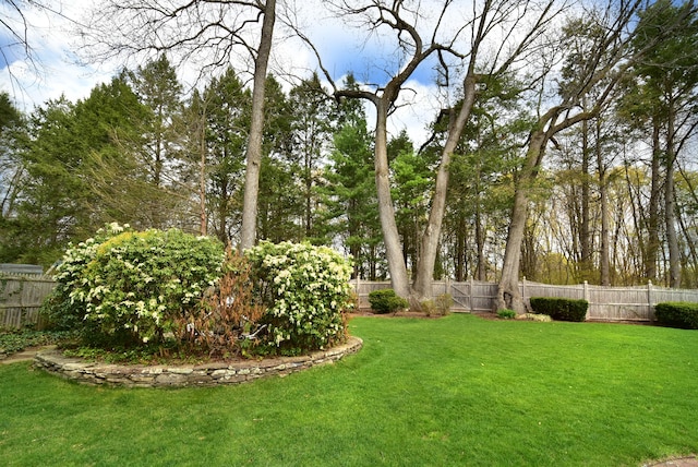 140 Pioneer Dr, West Hartford, CT 06117 - photo 34