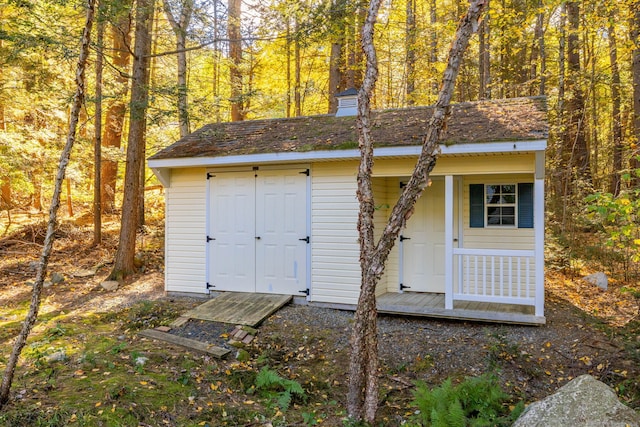 view of outdoor structure featuring an outdoor structure