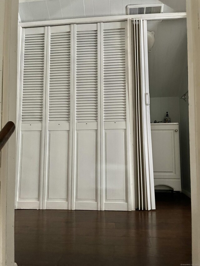 84 Glendale Ave, Bridgeport, CT 06606 - view of closet