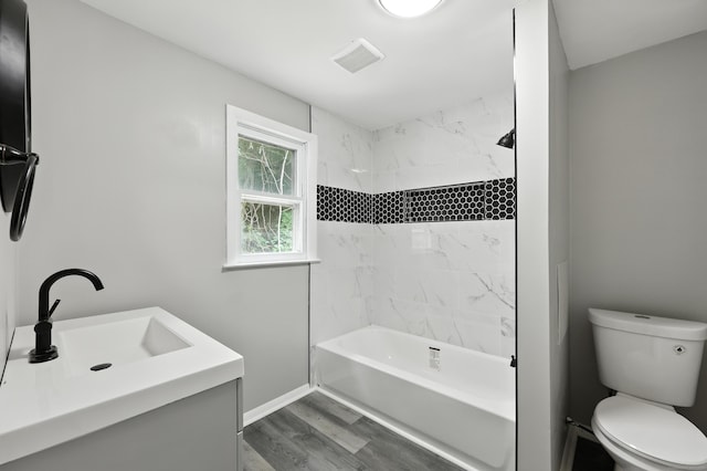468 Perkins Ave, Waterbury, CT 06704 - photo 24